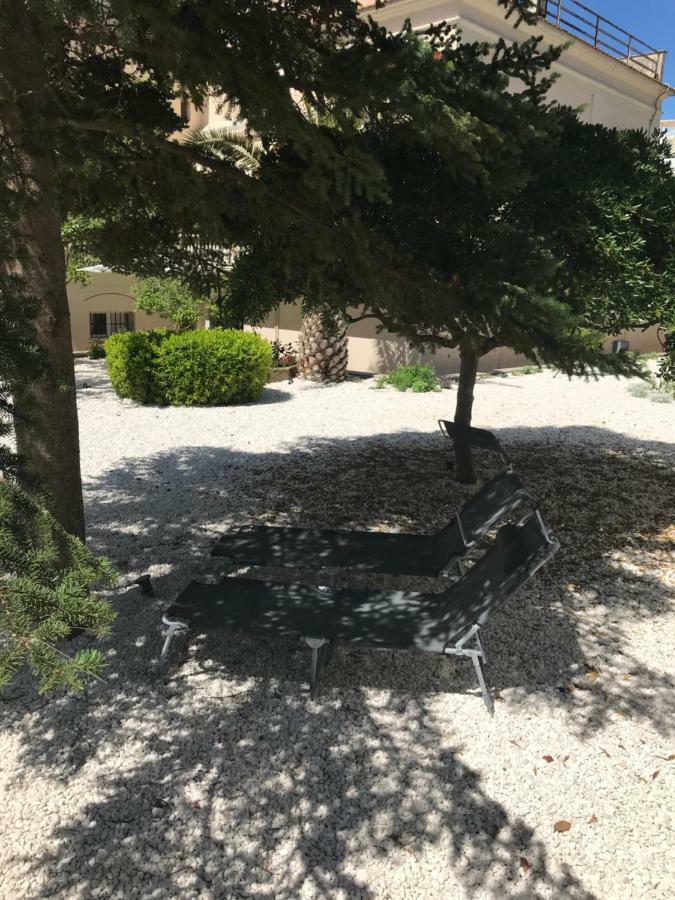 Giardini 82 B&B Γκραβίνα Εξωτερικό φωτογραφία