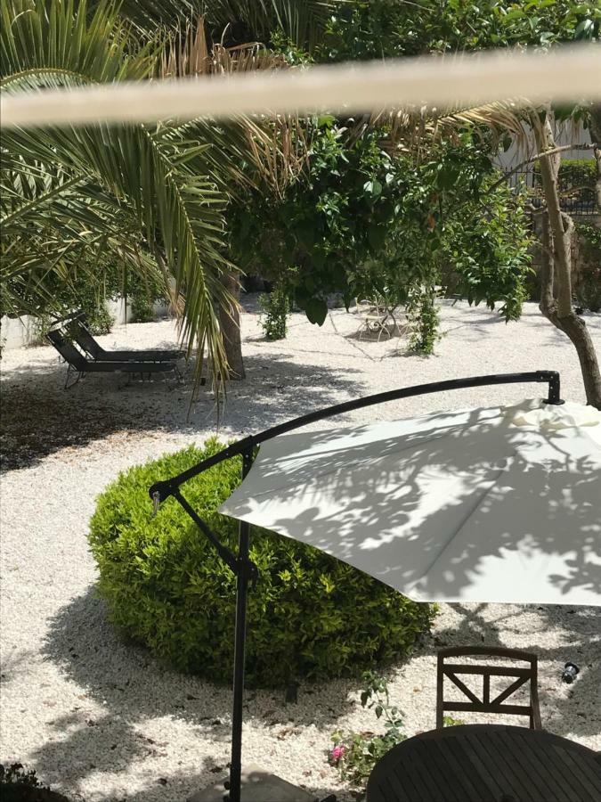 Giardini 82 B&B Γκραβίνα Εξωτερικό φωτογραφία